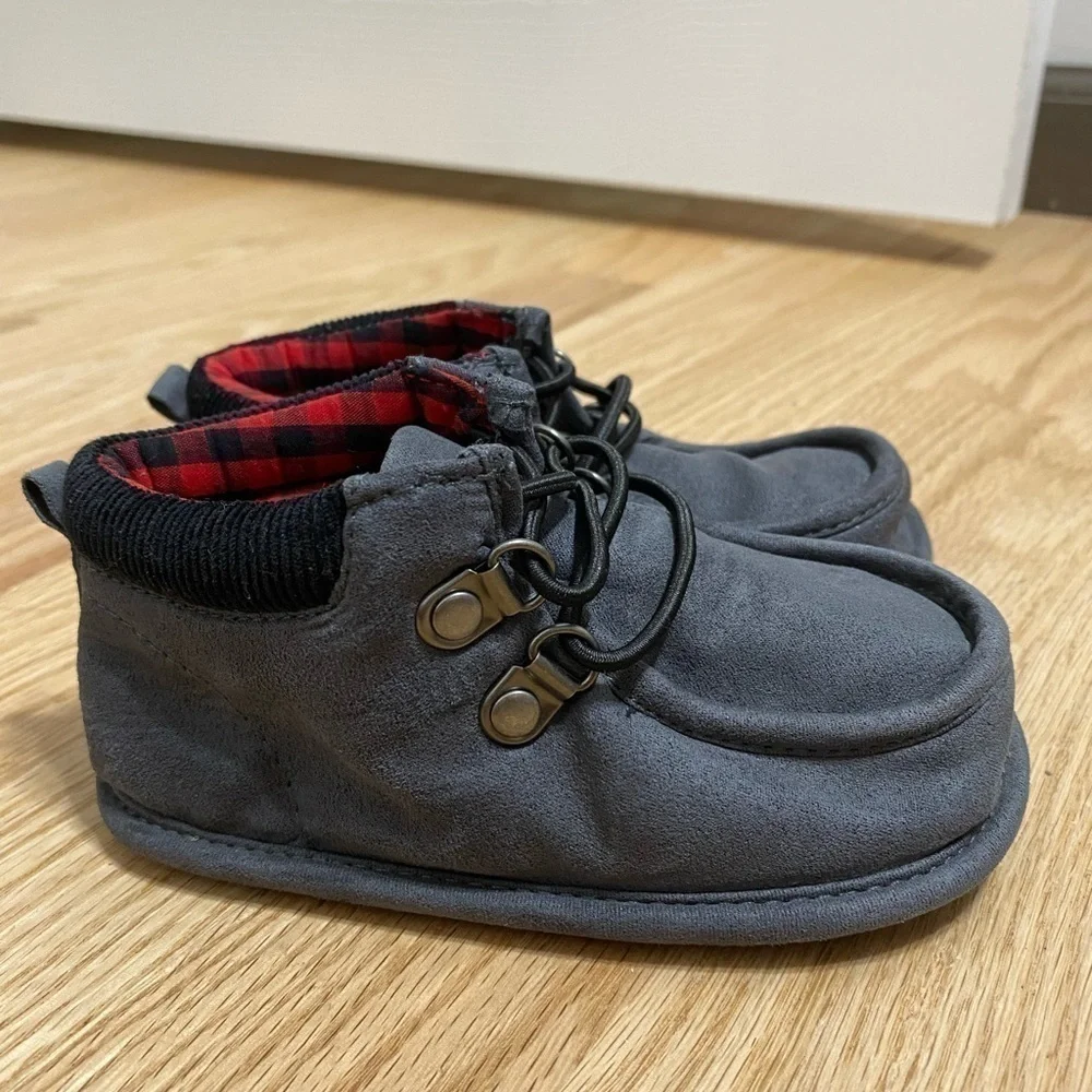 Carter’s Buffalo Plaid Lined Chukka Boots 12-18 mo